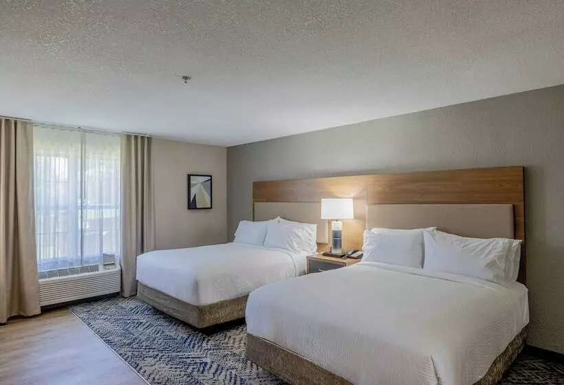בית מלון כפרי Candlewood Suites Wichita Northwest, An Ihg