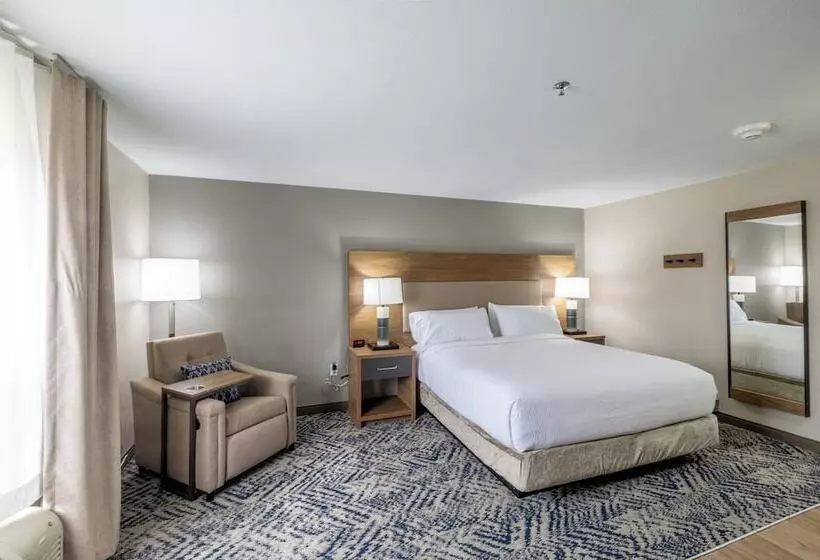 בית מלון כפרי Candlewood Suites Wichita Northwest, An Ihg