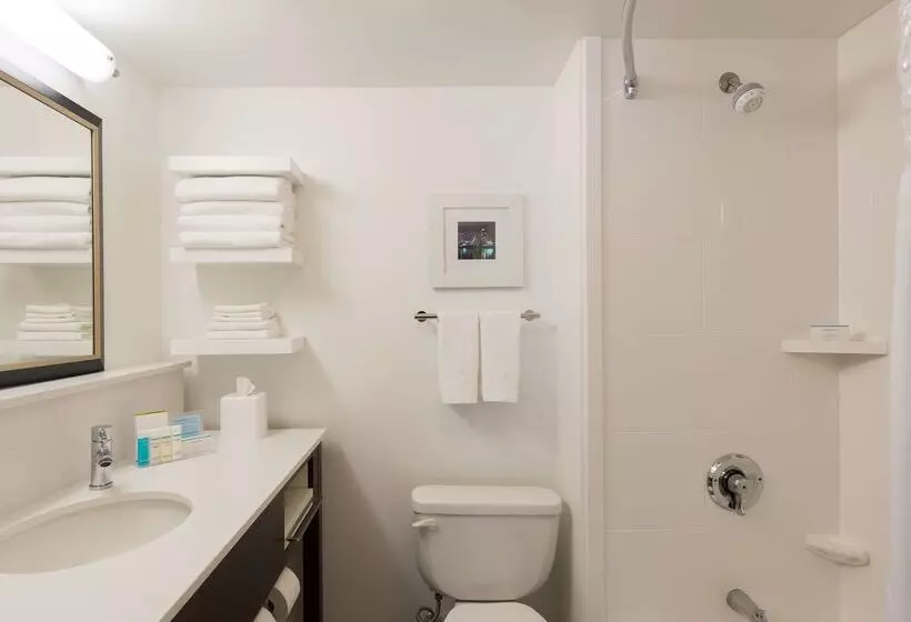 호텔 Hampton Inn By Hilton Milwaukee Northwest