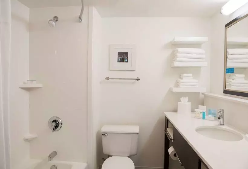호텔 Hampton Inn By Hilton Milwaukee Northwest