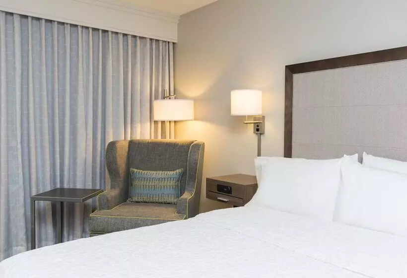 호텔 Hampton Inn By Hilton Milwaukee Northwest