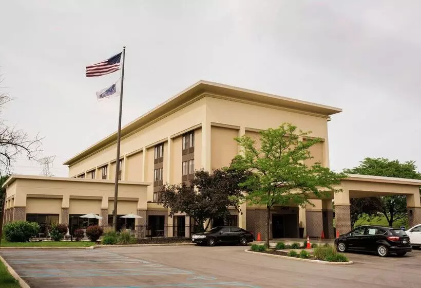 호텔 Hampton Inn By Hilton Milwaukee Northwest