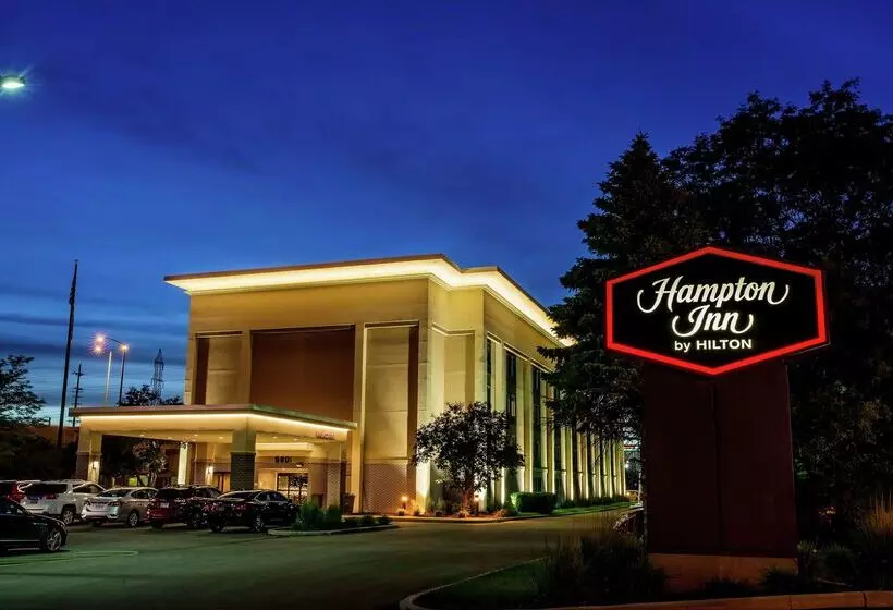 호텔 Hampton Inn By Hilton Milwaukee Northwest