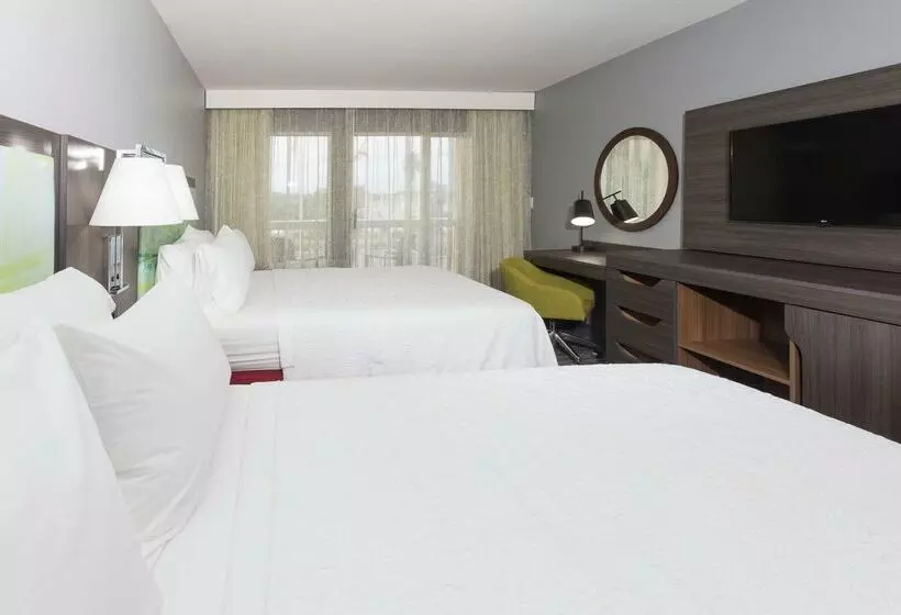 Отель Hampton Inn St. Augustine Beach