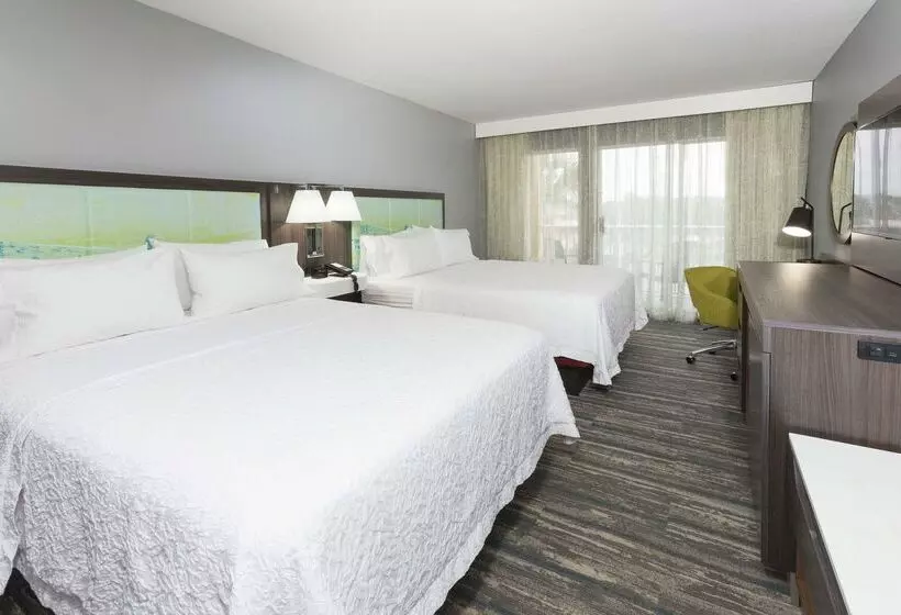 Отель Hampton Inn St. Augustine Beach