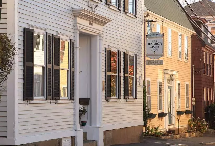בית מלון כפרי Harbor Light Inn
