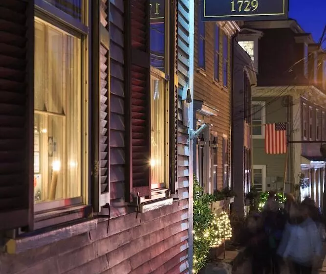 בית מלון כפרי Harbor Light Inn