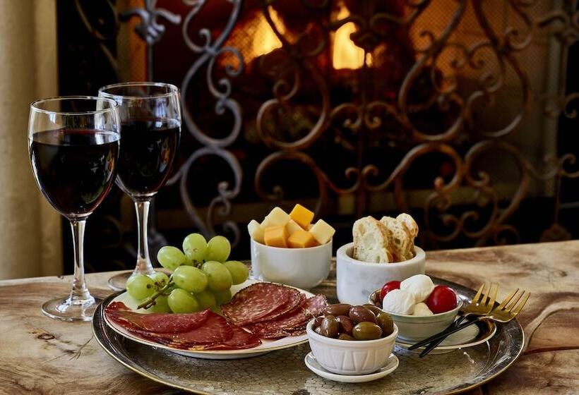 فندق Harbourview Inn