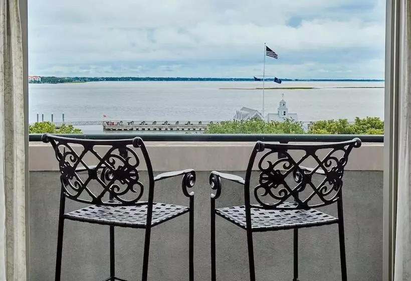 בית מלון כפרי Harbourview Inn