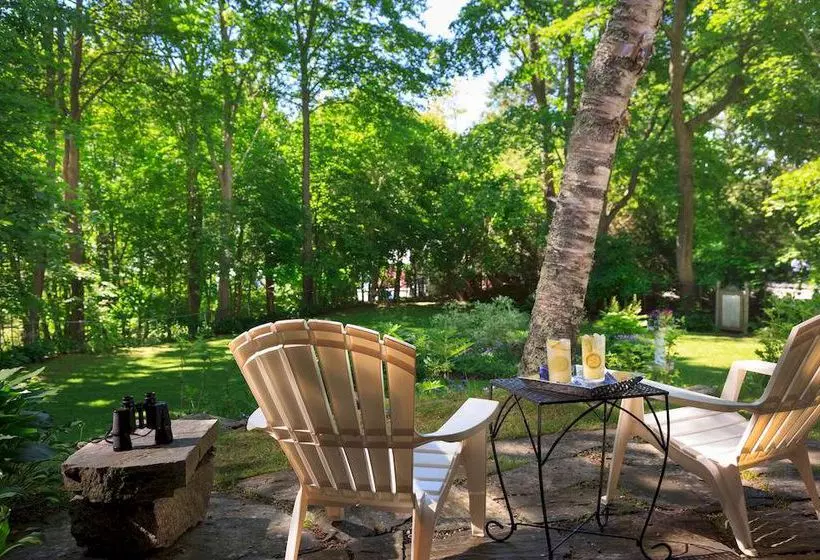 Отель Hawthorn Inn