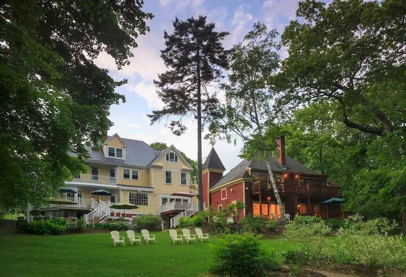 Отель Hawthorn Inn