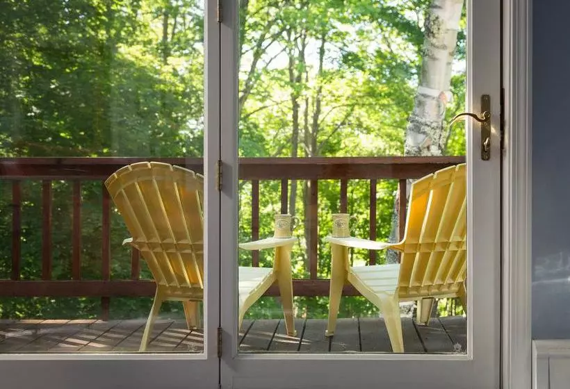 Отель Hawthorn Inn