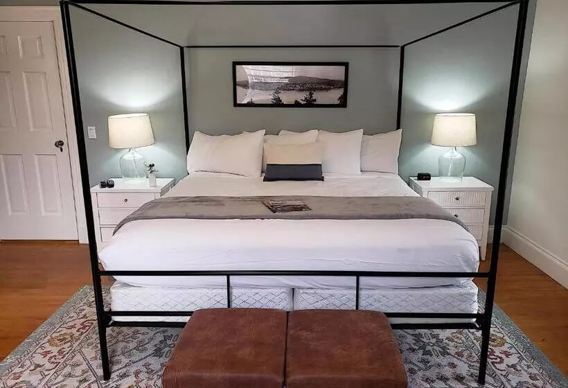 هتل Hearthside Inn