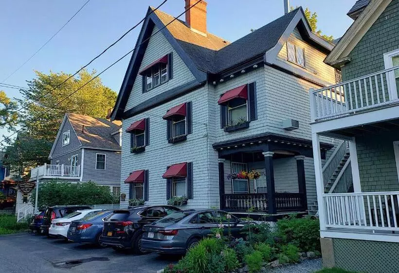 هتل Hearthside Inn
