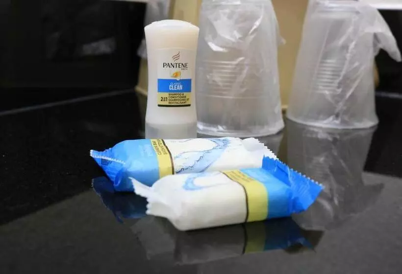 호텔 Heritage Inn & Suites