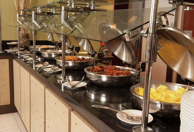 ホテル Hilton Garden Inn Orlando Airport