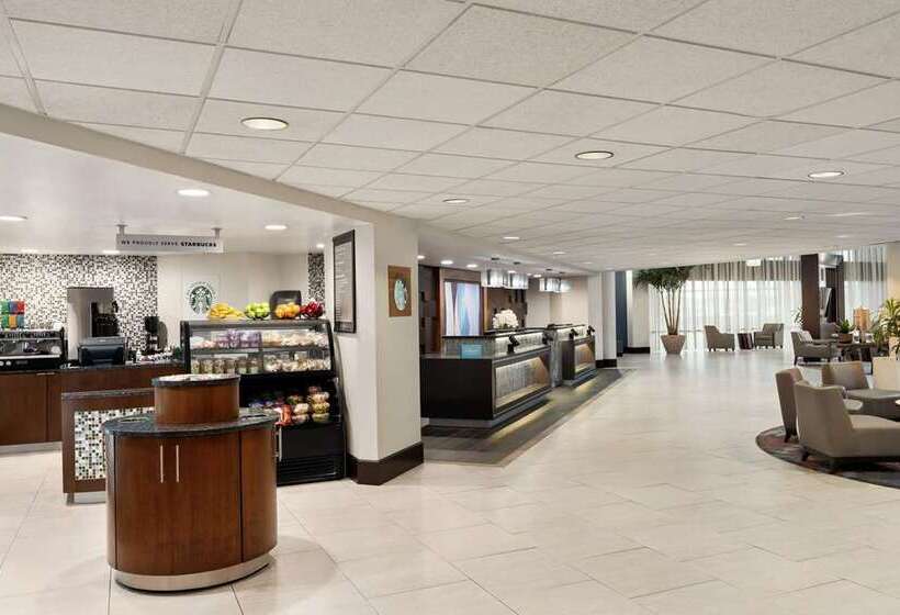 ホテル Hilton Long Island/huntington