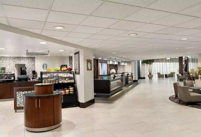 فندق Hilton Long Island/huntington