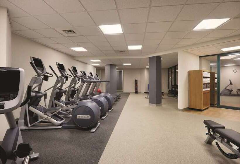 ホテル Hilton Long Island/huntington