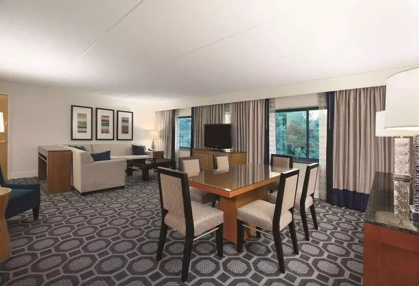 فندق Hilton Long Island/huntington