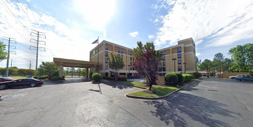 Отель Sleep Inn & Suites