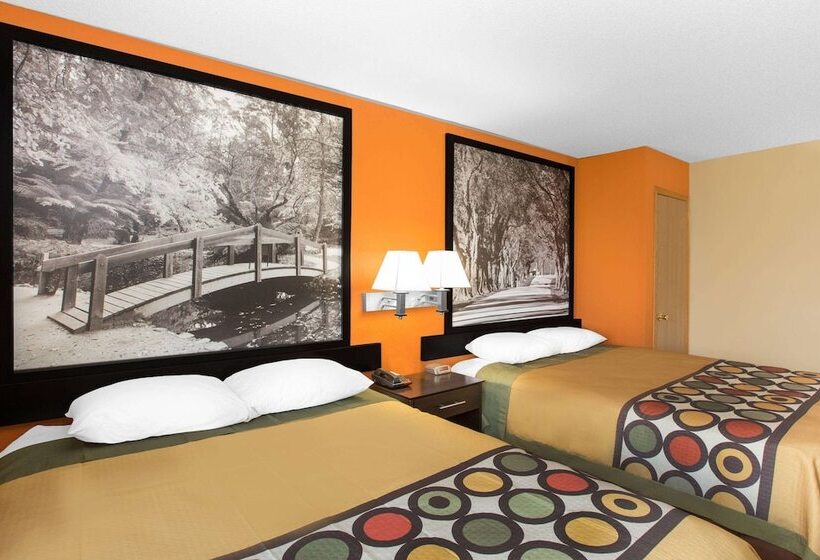 Hotel Super 8 By Wyndham Clive Ia