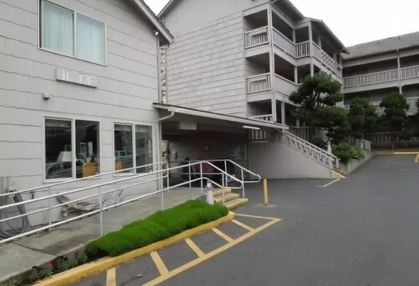 汽车旅馆 Hi Tide Oceanfront Inn