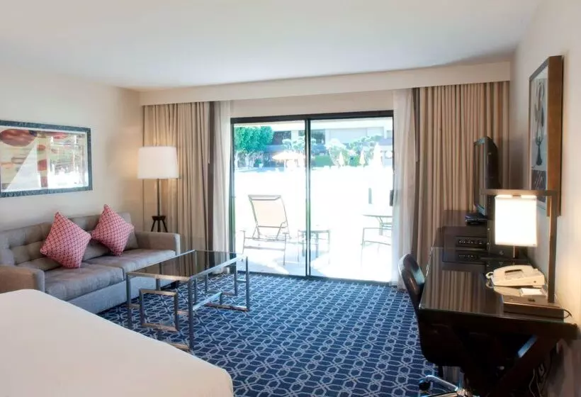 Hilton Palm Springs Resort