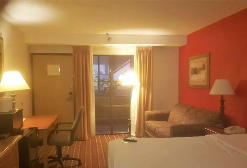 Salina Ambassador Hotel And Conference Center