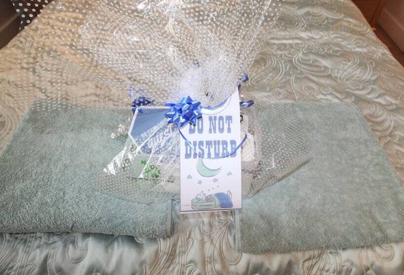 Balcony Apartment Spacious 2 Large Beds