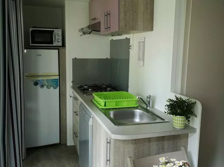 ホテル Camping Les Berges De La Dordogne