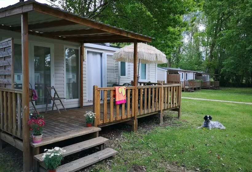 ホテル Camping Les Berges De La Dordogne