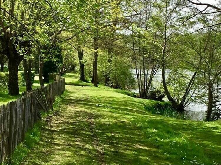 בית מלון כפרי Camping Les Berges De La Dordogne