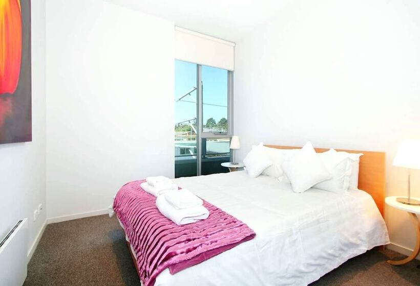 Penthouse St Kilda Style