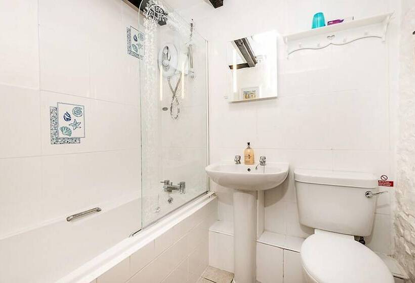 Berehayes Holiday Cottages