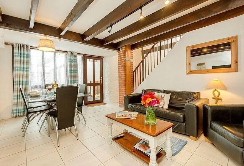 Berehayes Holiday Cottages