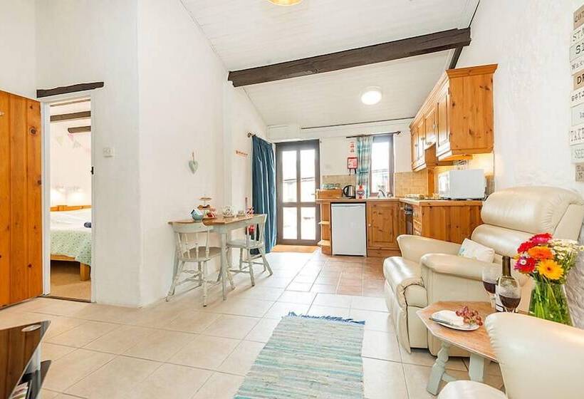 Berehayes Holiday Cottages