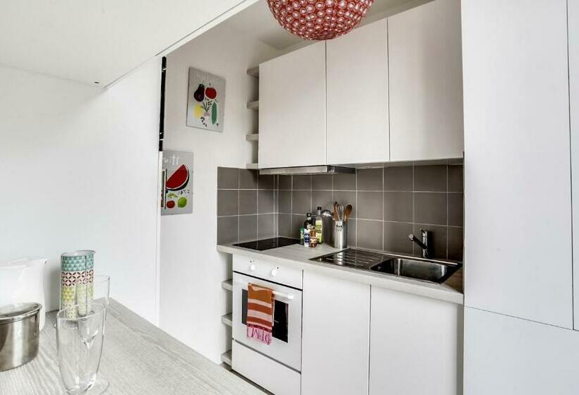 Fontainebleau Sweet Home