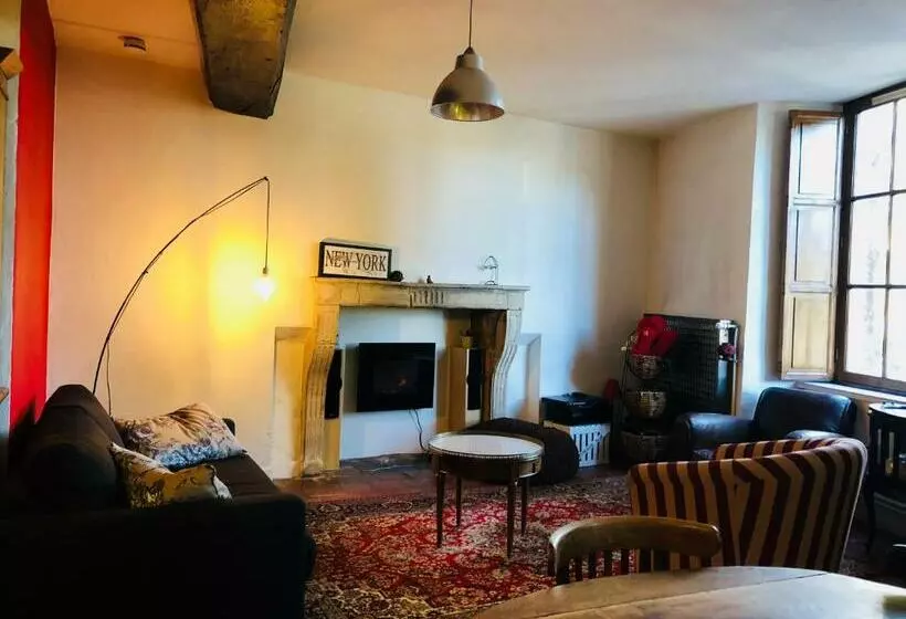 Le Gite De La Muraille