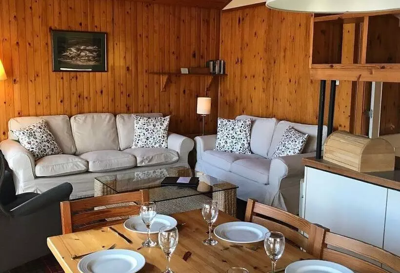 Loch Monzievaird Self Catering