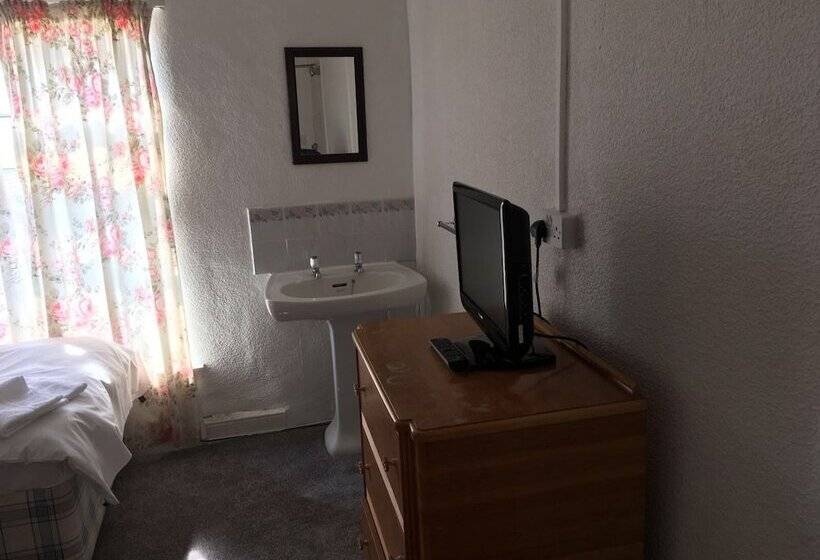 ペンション The Canberra Guest House