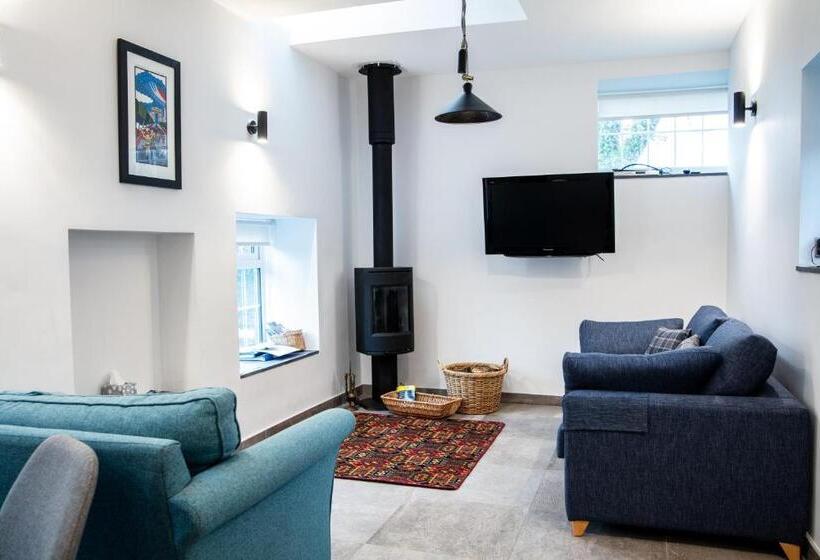 Swansea Valley Holiday Cottages