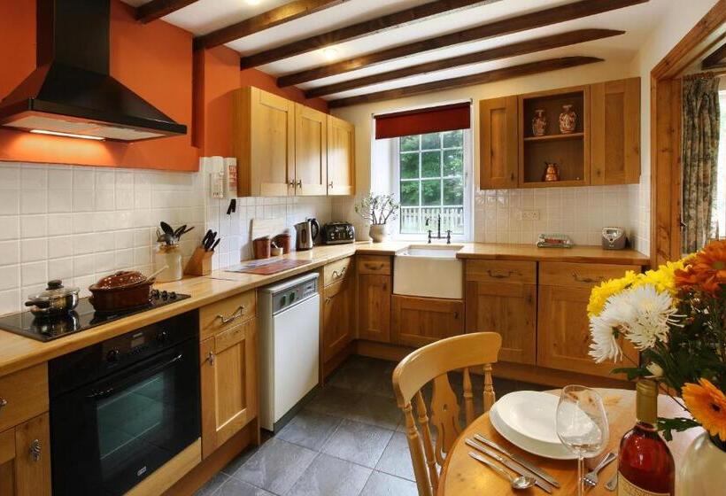 Swansea Valley Holiday Cottages