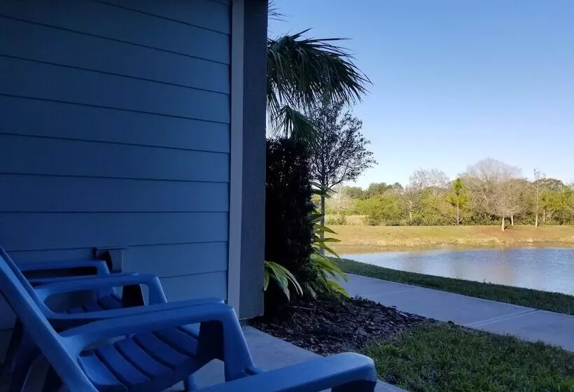 Tropical Waterview Escape