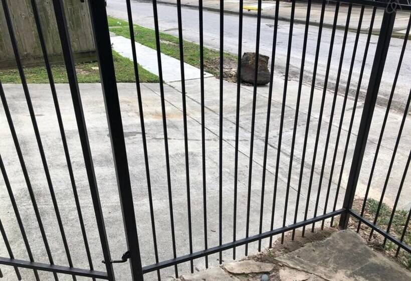 4 Story Rooftop   Executive Corporate Housing