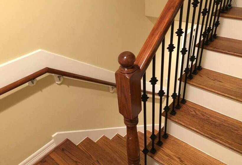 4 Story Rooftop Executive Corporate Housing