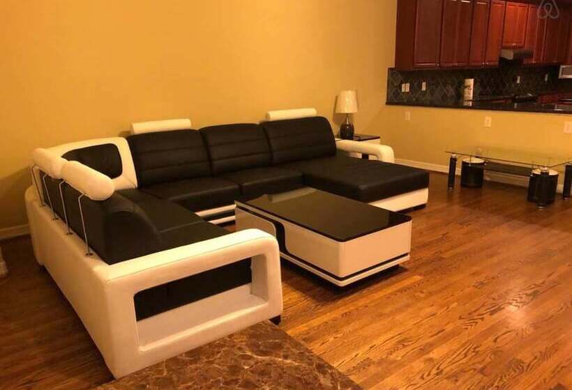 4 Story Rooftop Executive Corporate Housing