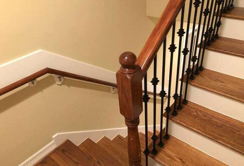 4 Story Rooftop Executive Corporate Housing