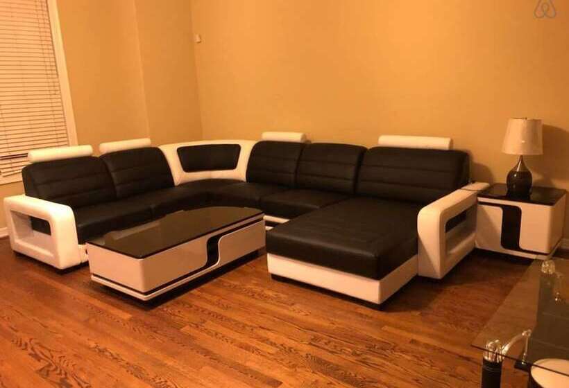 4 Story Rooftop Executive Corporate Housing