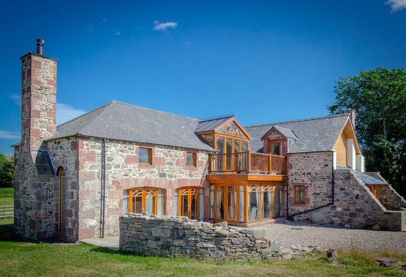 Castleview Newton Steading